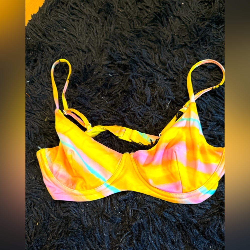 NWOT BLACKBOUGH SUNSET SHERBET VIBES SWIM TOP SIZE SMALL